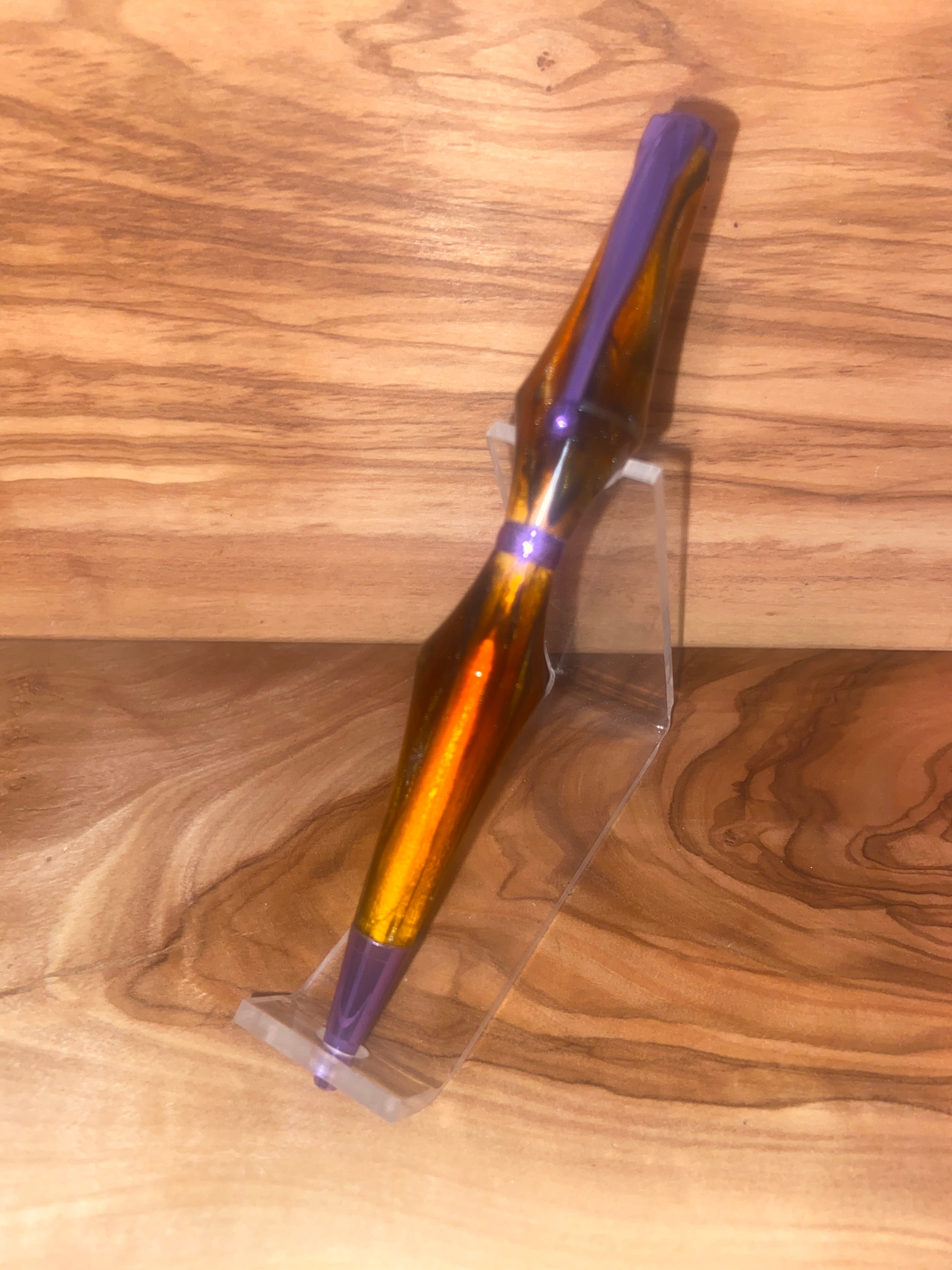 Honey Lavender Slim Twist Pen