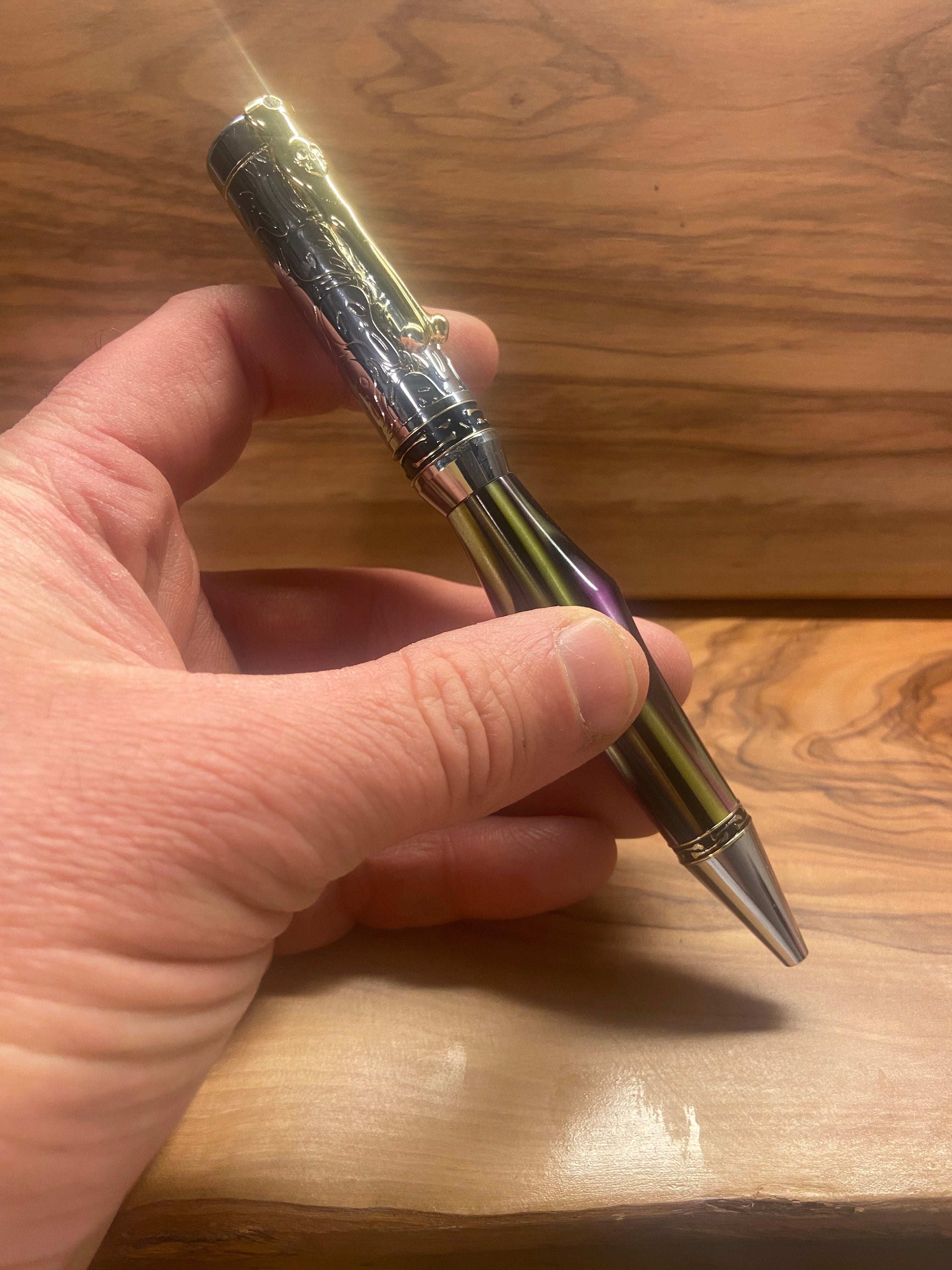 Beatlejuced Chrome/Gold Ghost Pen