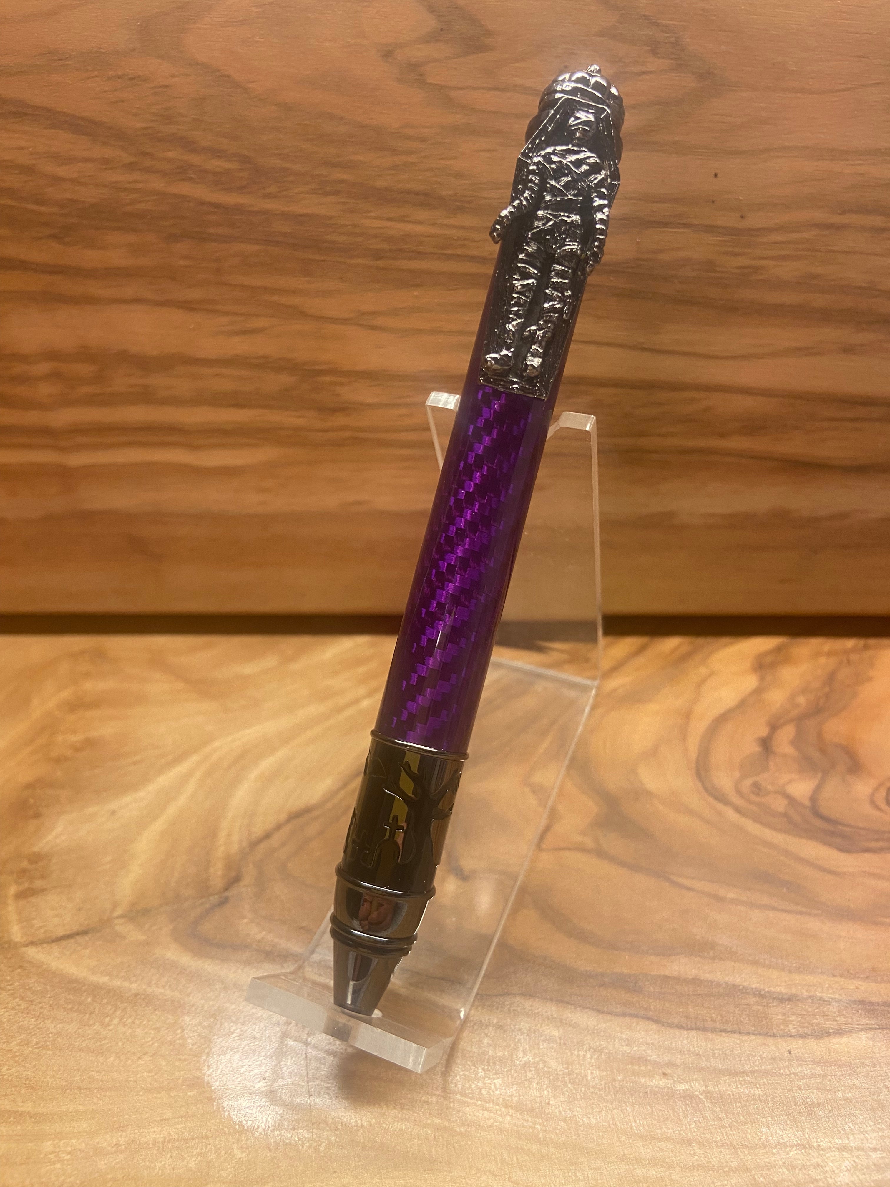 Mystical Carbon Fiber Haunted Twist Pen