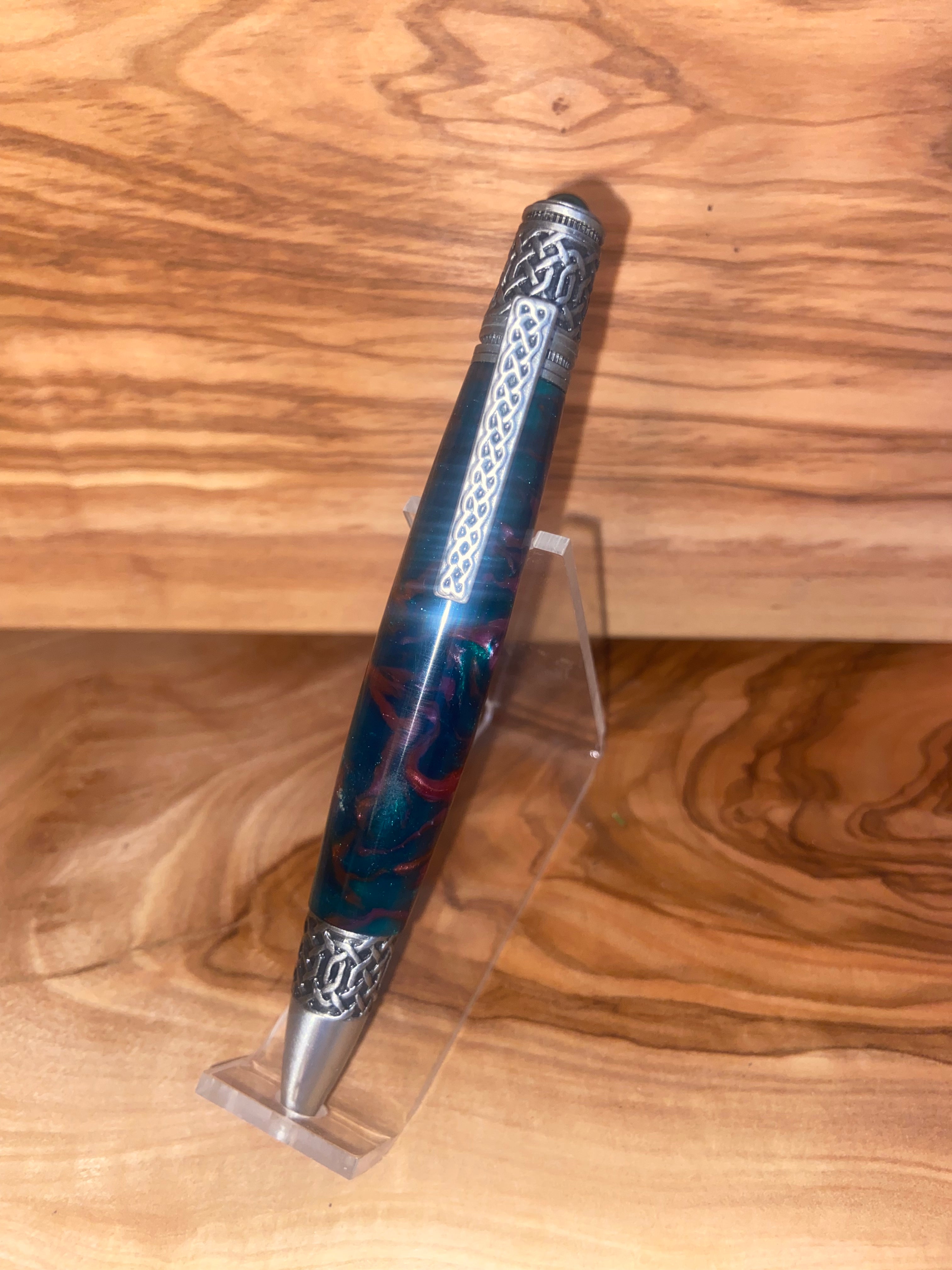 Banshee Celtic Twist Pen